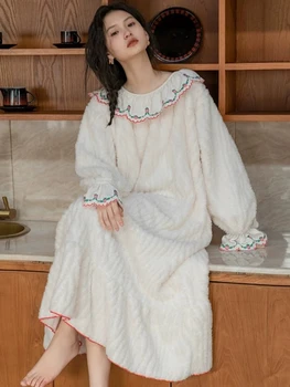 Пижама Женская Толстая теплая белая с круглым воротом и длинным рукавом, с цветочной вышивкой, Осенне-зимняя домашняя одежда на флисовой подкладке