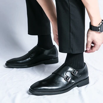 Мужская элегантная деловая кожаная обувь, модельная обувь для прогулок, Новые тенденции, повседневные лоферы для вечеринок с двойной пряжкой, мужские черные туфли из искусственной кожи