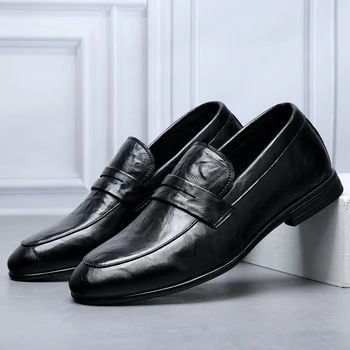 Классическая кожаная обувь для мужчин, уличные лоферы без застежки с острым носком, черные официальные свадебные офисные деловые повседневные модельные туфли